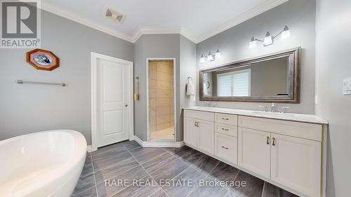 33 Woodside Drive, Brant (Brantford Twp), ON - Indoor Photo Showing Bathroom