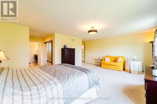 3121 Pincombe Drive, London, ON - Indoor Photo Showing Bedroom