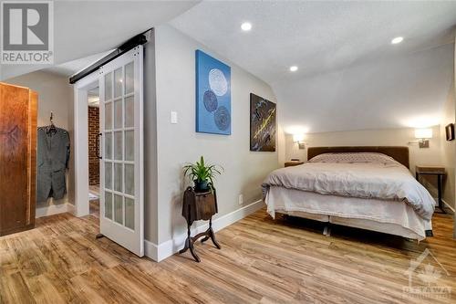 93 Boyce Avenue, Ottawa, ON - Indoor Photo Showing Bedroom