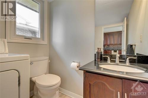 10 Brenda Crescent, Ottawa, ON - Indoor Photo Showing Bathroom