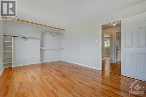 10 Brenda Crescent, Ottawa, ON - Indoor Photo Showing Other Room