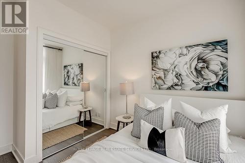 447 - 1575 Lakeshore Road W, Mississauga (Clarkson), ON - Indoor Photo Showing Bedroom