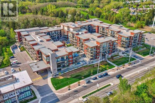 447 - 1575 Lakeshore Road W, Mississauga (Clarkson), ON - Outdoor With View