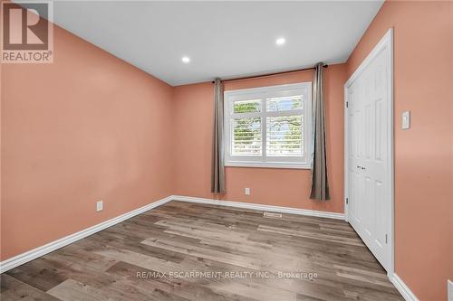 221 Gray Road, Hamilton (Riverdale), ON - Indoor Photo Showing Other Room