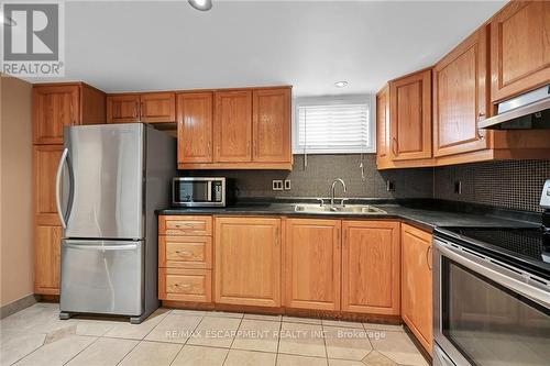 221 Gray Road, Hamilton, ON - Indoor Photo Showing Kitchen With Double Sink