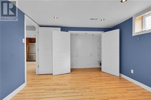 221 Gray Road, Hamilton (Riverdale), ON - Indoor Photo Showing Other Room