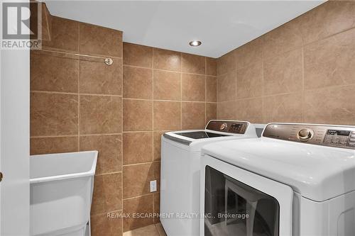 221 Gray Road, Hamilton (Riverdale), ON - Indoor Photo Showing Laundry Room