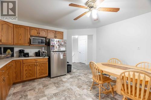 266 Elizabeth Street, Southwest Middlesex (Glencoe), ON - Indoor Photo Showing Kitchen