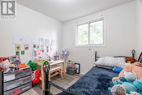 Room 2 - 266 Elizabeth Street, Southwest Middlesex (Glencoe), ON - Indoor Photo Showing Bedroom