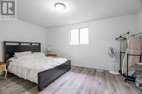 Room 1 - 266 Elizabeth Street, Southwest Middlesex (Glencoe), ON - Indoor Photo Showing Bedroom