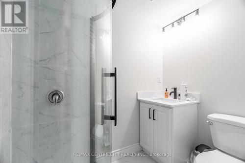 266 Elizabeth Street, Southwest Middlesex (Glencoe), ON - Indoor Photo Showing Bathroom