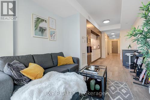 620 - 55 Merchants Wharf, Toronto, ON - Indoor Photo Showing Living Room