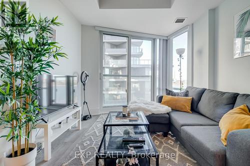 620 - 55 Merchants Wharf, Toronto, ON - Indoor Photo Showing Living Room