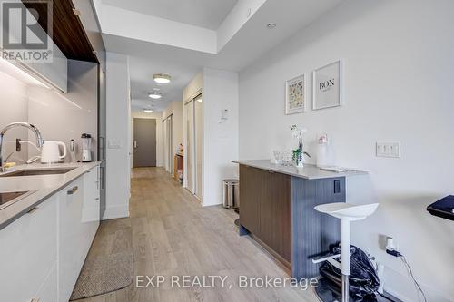 620 - 55 Merchants Wharf, Toronto, ON - Indoor Photo Showing Kitchen