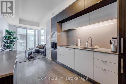 620 - 55 Merchants Wharf, Toronto, ON - Indoor Photo Showing Kitchen With Upgraded Kitchen