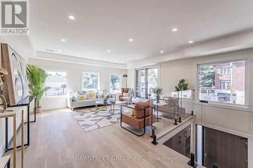 197 Virginia Avenue, Toronto (Danforth Village-East York), ON - Indoor Photo Showing Living Room