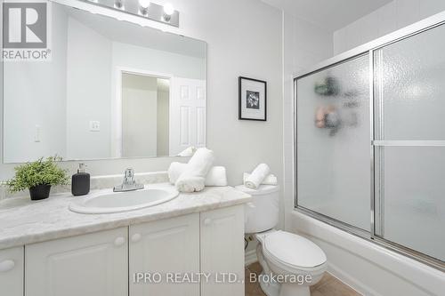 3356 Redpath Circle, Mississauga, ON - Indoor Photo Showing Bathroom