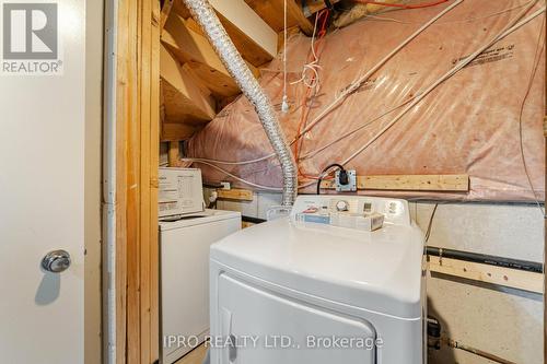 3356 Redpath Circle, Mississauga, ON - Indoor Photo Showing Laundry Room