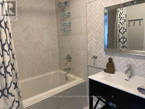 1330 Alexandra Avenue, Mississauga (Lakeview), ON - Indoor Photo Showing Bathroom