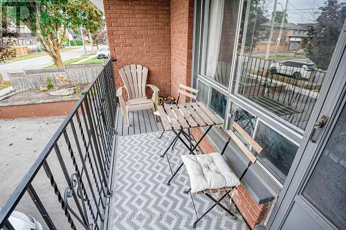 1330 Alexandra Avenue, Mississauga, ON - Outdoor With Deck Patio Veranda With Exterior