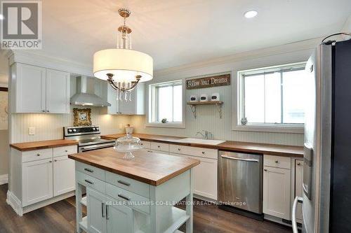 1330 Alexandra Avenue, Mississauga (Lakeview), ON - Indoor Photo Showing Kitchen