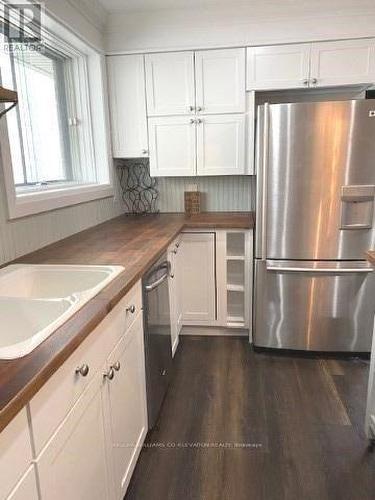 1330 Alexandra Avenue, Mississauga (Lakeview), ON - Indoor Photo Showing Kitchen