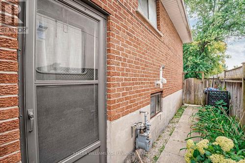 1330 Alexandra Avenue, Mississauga, ON -  With Exterior