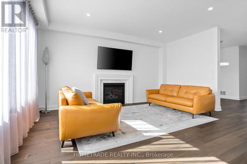 123 Susan Drive, Pelham, ON - Indoor Photo Showing Living Room With Fireplace