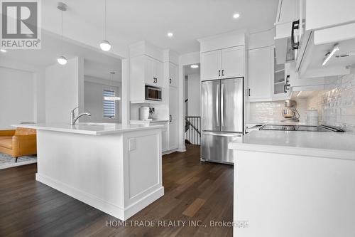 123 Susan Drive, Pelham, ON - Indoor Photo Showing Kitchen With Upgraded Kitchen