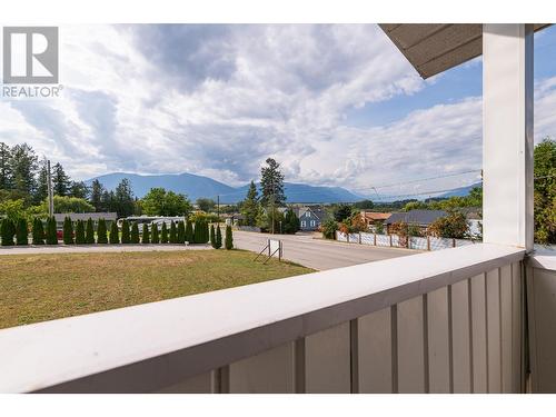 415 Canyon Street, Creston, BC - Outdoor With View