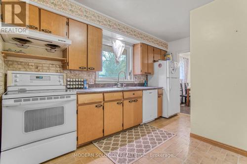 314 Strathcona Drive, Burlington, ON - Indoor Photo Showing Kitchen