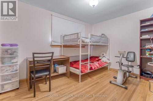 314 Strathcona Drive, Burlington, ON - Indoor Photo Showing Bedroom