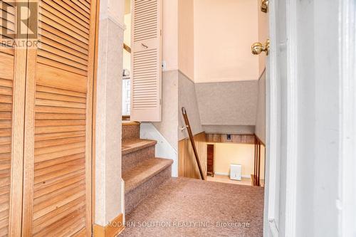 314 Strathcona Drive, Burlington, ON - Indoor Photo Showing Other Room