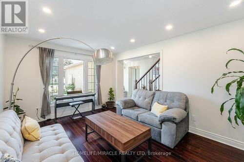 16 Nemo Crescent, Brampton (Westgate), ON - Indoor Photo Showing Living Room