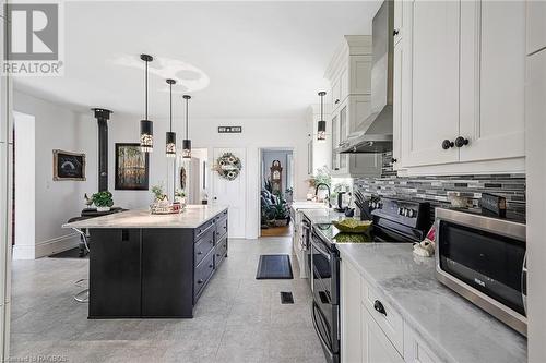 268 Fox Ridge Road, Grey Highlands, ON - Indoor Photo Showing Kitchen With Upgraded Kitchen