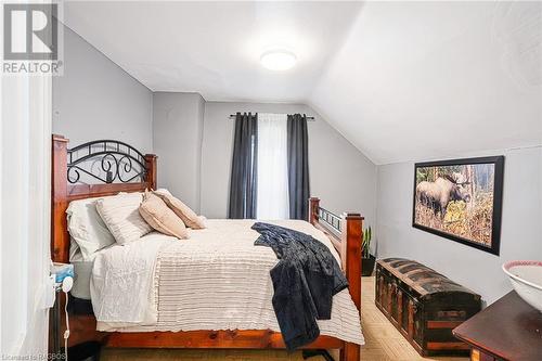 268 Fox Ridge Road, Grey Highlands, ON - Indoor Photo Showing Bedroom