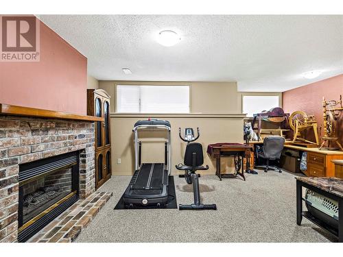 5931 40 Street Nw, Salmon Arm, BC - Indoor With Fireplace