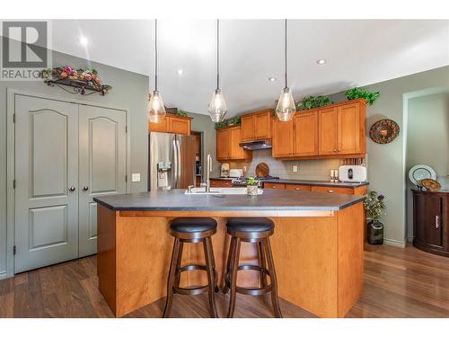 2095 Rose Tree Road, West Kelowna, BC - Indoor Photo Showing Kitchen