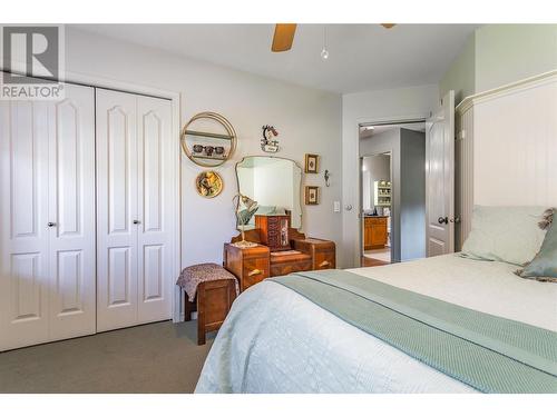 2095 Rose Tree Road, West Kelowna, BC - Indoor Photo Showing Bedroom