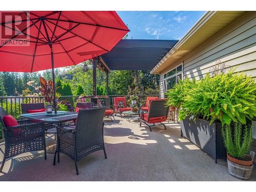 2095 Rose Tree Road, West Kelowna, BC - Outdoor With Deck Patio Veranda