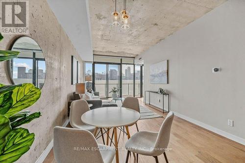 703 - 25 Stafford Street, Toronto (Niagara), ON - Indoor Photo Showing Dining Room