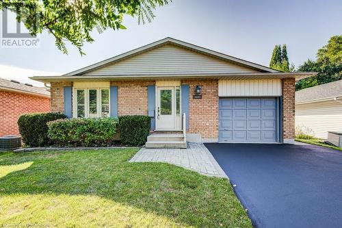 430 Dayna Crescent, Waterloo, ON - Outdoor