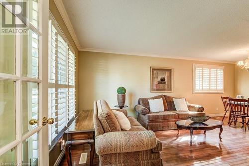 430 Dayna Crescent, Waterloo, ON - Indoor Photo Showing Living Room