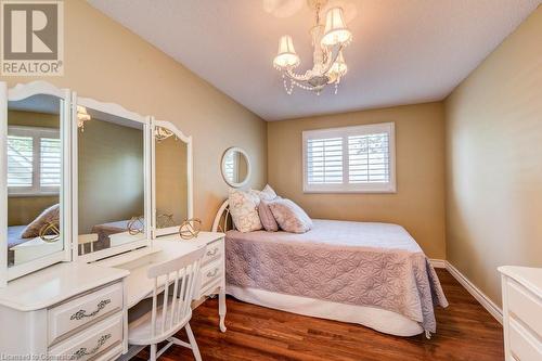 430 Dayna Crescent, Waterloo, ON - Indoor Photo Showing Bedroom