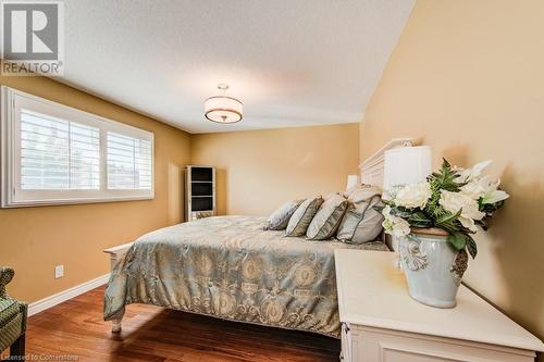 430 Dayna Crescent, Waterloo, ON - Indoor Photo Showing Bedroom