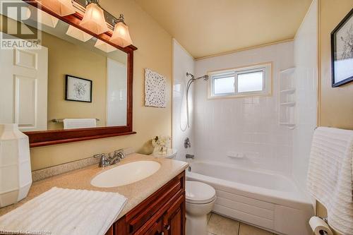 430 Dayna Crescent, Waterloo, ON - Indoor Photo Showing Bathroom