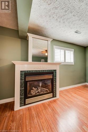 430 Dayna Crescent, Waterloo, ON - Indoor Photo Showing Living Room With Fireplace