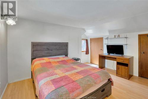 1418 Pillette Road, Windsor, ON - Indoor Photo Showing Bedroom