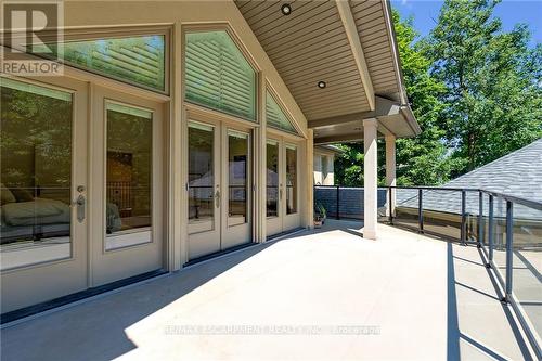 2642 Bluffs Way, Burlington, ON - Outdoor With Deck Patio Veranda With Exterior