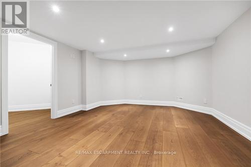 2642 Bluffs Way, Burlington, ON - Indoor Photo Showing Other Room